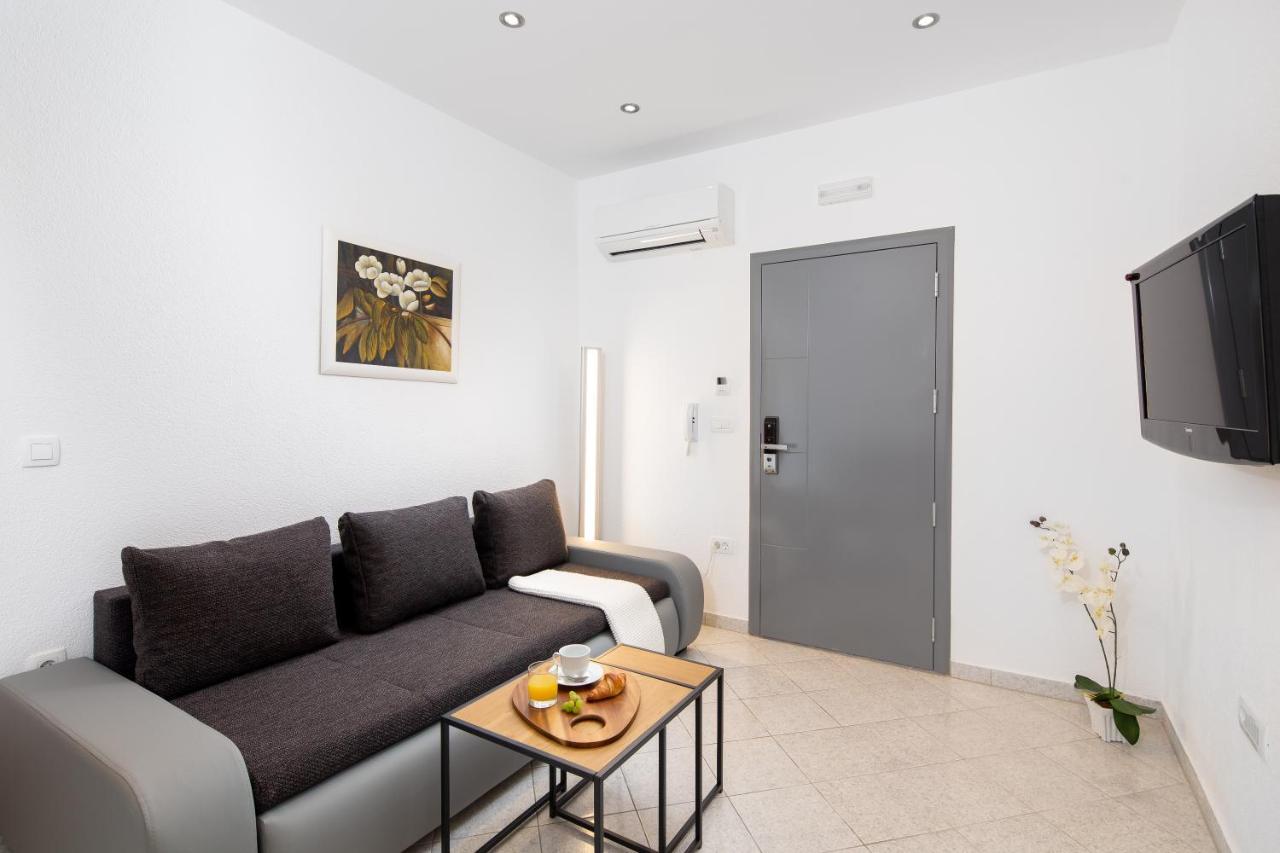 Villa Kristina Trogir Exterior photo